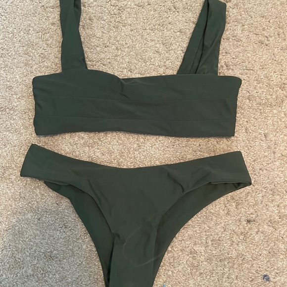 Zaful olive green swim top and bottom - Picture 1 of 2